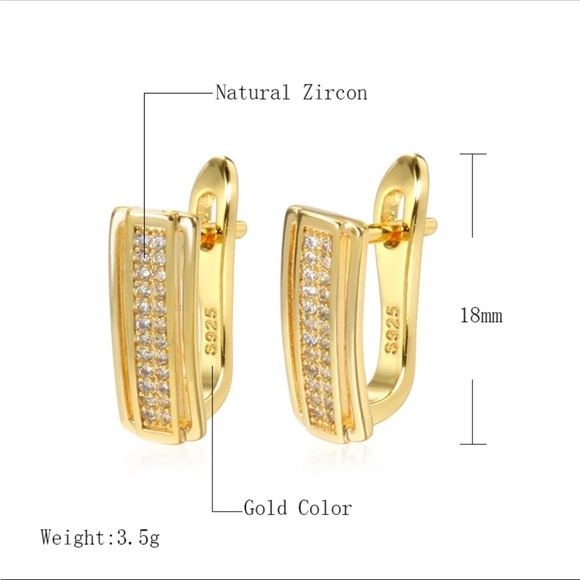 Classic Square Stud Earrings - Picture 2 of 2